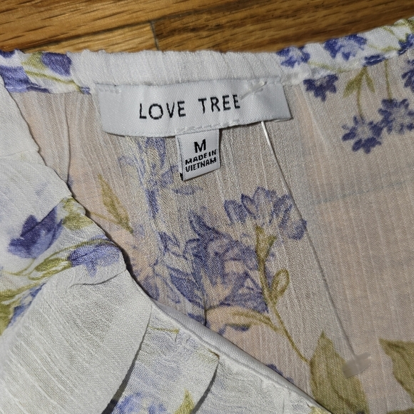 Love Tree Floral Ruffle Camisole in Blue and Green - Picture 7 of 7